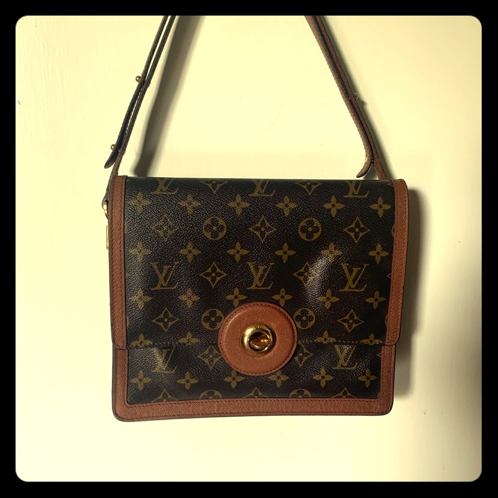 Rare, Authentic Louis Vuitton Purse